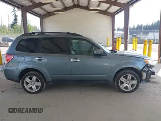 2009 Subaru Forester X с VIN JF2SH63659H767055, выставлен на аукционе IAAI как лот 42116951 с пробегом 156 136 миль миль и . История ставок и продаж доступна на DreamBid. Изображение 14.
