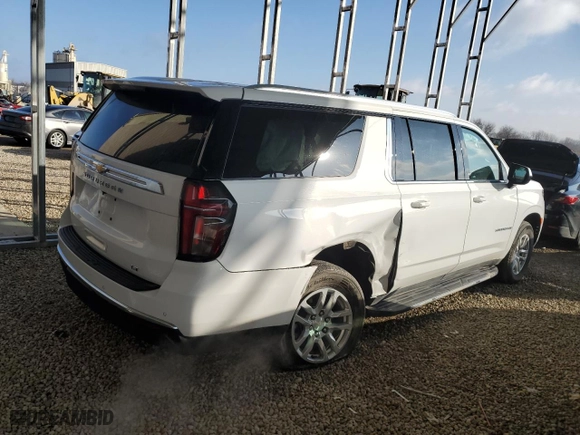 2024 Chevrolet Suburban LT with VIN 1GNSKCKD0RR236944, listed as a Copart auction lot 43757175 with 41,873 mi miles and Clean Title. Bid and sale history available at carsss.com. Image 3.