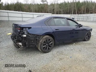 2023 BMW 7 Series 760i xDrive with VIN WBA33EJ04PCN52350, listed as a Copart auction lot 44487295 with 10,878 mi miles and Salvage title. Bid and sale history available at DreamBid. Image 3.