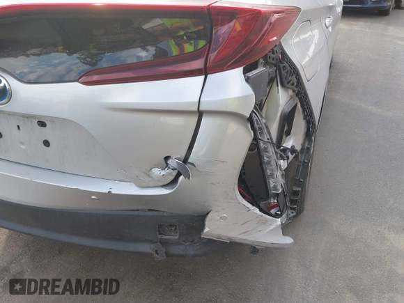 2017 Toyota Prius Plus with VIN JTDKARFP6H3039054, listed as a IAAI auction lot 41665195 with 233,161 mi miles and . Bid and sale history available at DreamBid. Image 17.