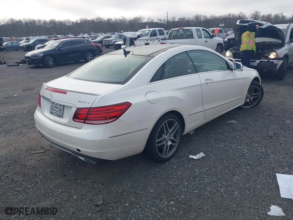 2015 Mercedes-Benz E-Class E 400 with VIN WDDKJ6HB3FF292379, listed as a IAAI auction lot 41838279 with 127,089 mi miles. Bid and sale history available at carsss.com. Image 4.