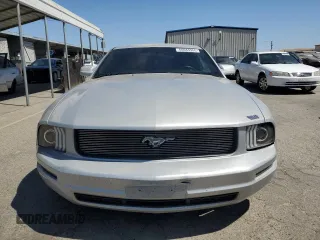 2006 Ford Mustang Standard with VIN 1ZVFT80N165219229, listed as a Copart auction lot 60684965 with 171,273 mi miles and Salvage title. Bid and sale history available at DreamBid. Image 5.