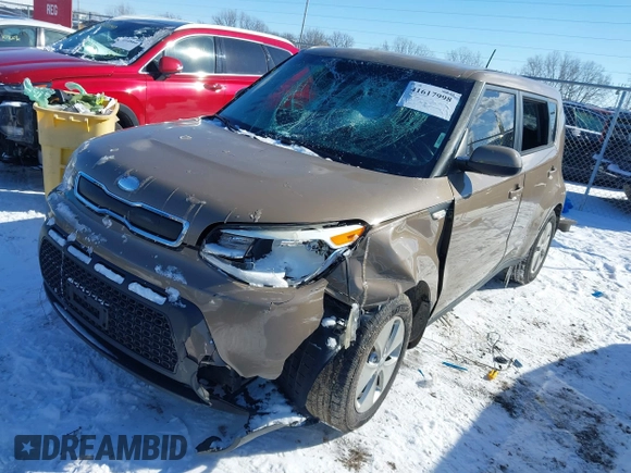 2014 Kia Soul with VIN KNDJN2A26E7103469, listed as a IAAI auction lot 41617998 with 116,170 mi miles. Bid and sale history available at carsss.com. Image 16.