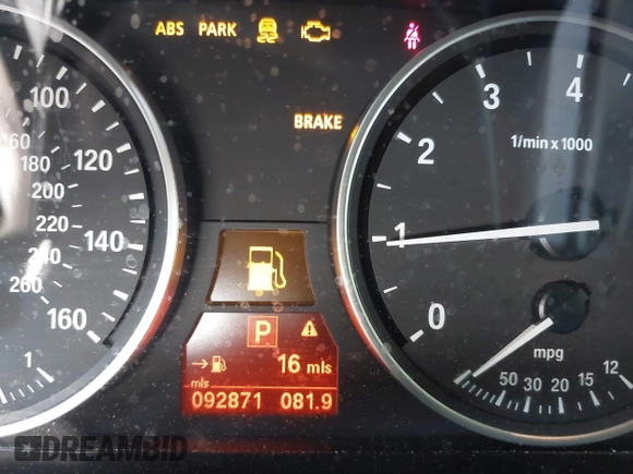 2013 BMW X5 xDrive35i z VIN 5UXZV4C50D0E14524, wystawiony jako IAAI lot #40151434 z przebiegiem 92 871 mil mil oraz . Historia ofert i sprzedaży dostępna na DreamBid. Obrazek 7.