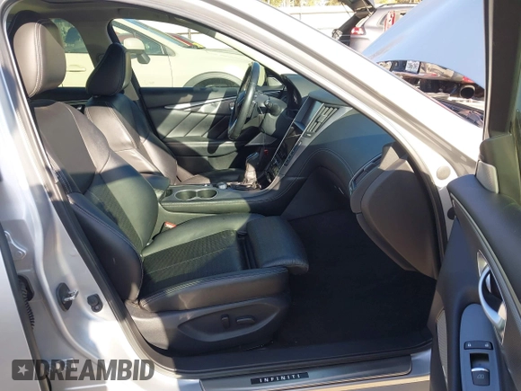 2019 Infiniti Q50 Luxe z VIN JN1EV7AP4KM518705, wystawiony jako IAAI lot #40957491 z przebiegiem 49 576 mil mil oraz . Historia ofert i sprzedaży dostępna na DreamBid. Obrazek 5.