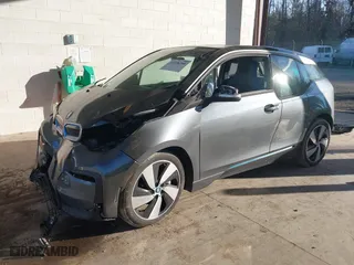 2019 BMW i3 with VIN WBY8P4C51K7E52192, listed as a IAAI auction lot 41696266 with 44,030 mi miles. Bid and sale history available at carsss.com. Image 18.