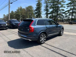 2021 Volvo XC90 Inscription Expression z VIN YV4BR0CL8M1708756, wystawiony jako Copart lot #58193175 z przebiegiem 139 013 mil mil oraz Czysty tytuł • Clean title. Historia ofert i sprzedaży dostępna na DreamBid. Obrazek 4.