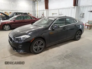 2021 BMW 2 Series 228i xDrive z VIN WBA73AK0XM7H47241, wystawiony jako Copart lot #77201734 z przebiegiem 67 729 mil mil oraz Nie do naprawy • Non repairable. Historia ofert i sprzedaży dostępna na DreamBid. Obrazek 1.