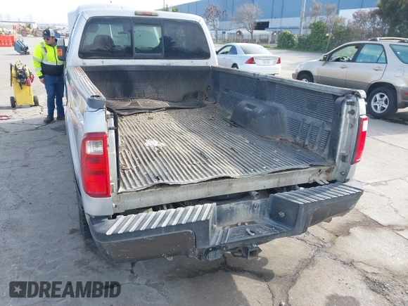2008 Ford Super Duty F-250 SRW XL with VIN 1FTSX21R08EC05085, listed as a IAAI auction lot 41596775 with 1 mi miles. Bid and sale history available at carsss.com. Image 6.