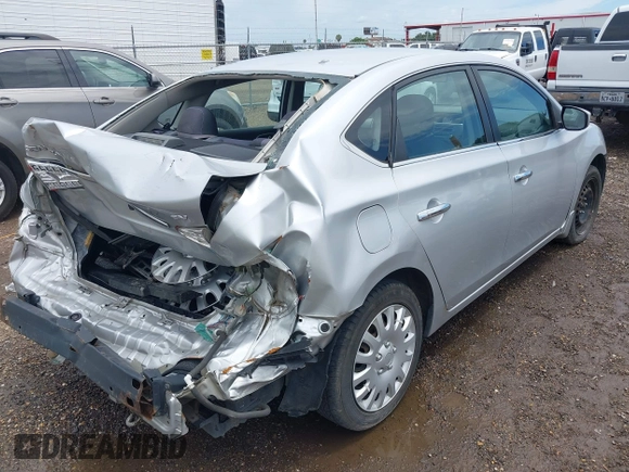 2014 Nissan Sentra SV z VIN 1N4AB7AP6EN853411, wystawiony jako IAAI lot #41058501 z przebiegiem 133 780 mil mil oraz . Historia ofert i sprzedaży dostępna na DreamBid. Obrazek 4.