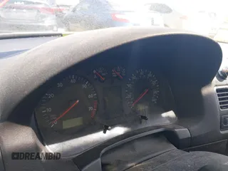 2001 Volkswagen Jetta с VIN 3VWSC29M51M052365, выставлен на аукционе IAAI как лот 42159956 с пробегом Не указан миль и . История ставок и продаж доступна на DreamBid. Изображение 7.