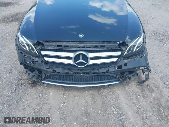 2018 Mercedes-Benz E 300 with VIN WDDZF4KB0JA394337, listed as a IAAI auction lot 42535687 with 40,509 mi miles and . Bid and sale history available at DreamBid. Image 17.