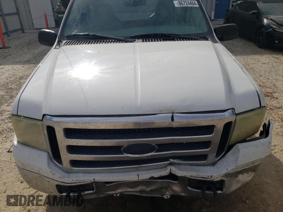 2005 Ford F-250 XL with VIN 1FTSF20PX5EA68218, listed as a Copart auction lot 86724404 with 258,036 mi miles and Salvage title. Bid and sale history available at DreamBid. Image 12.