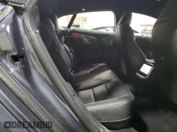 2022 Tesla Model S Plaid z VIN 5YJSA1E64NF460280, wystawiony jako Copart lot #60063745 z przebiegiem 42 387 mil mil oraz Szkoda całkowita • Salvage title. Historia ofert i sprzedaży dostępna na DreamBid. Obrazek 10.