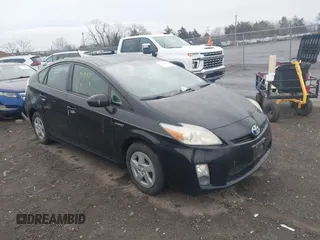 2011 Toyota Prius I with VIN JTDKN3DU6B5343653, listed as a IAAI auction lot 41849401 with 190,617 mi miles. Bid and sale history available at carsss.com. Image 1.