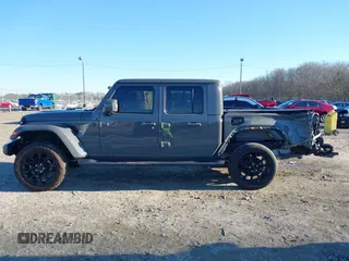 2022 Jeep Gladiator High Altitude with VIN 1C6HJTFGXNL124571, listed as a IAAI auction lot 41272140 with 14,198 mi miles and . Bid and sale history available at DreamBid. Image 15.