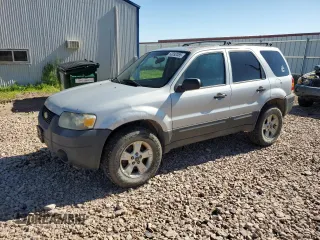2005 Ford Escape XLT z VIN 1FMYU93185KC09607, wystawiony jako Copart lot #63092085 z przebiegiem 173 972 mil mil oraz Czysty tytuł • Clean title. Historia ofert i sprzedaży dostępna na DreamBid. Obrazek 1.