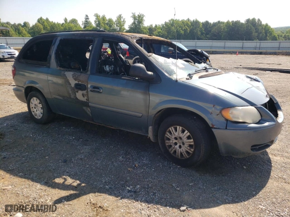 2006 Chrysler Town & Country LWB LX with VIN 2A4GP44R46R888531, listed as a Copart auction lot 61796114 with 0 mi miles and Non Repairable. Bid and sale history available at carsss.com. Image 4.
