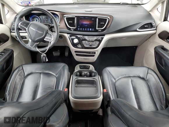 2017 Chrysler Pacifica Touring L z VIN 2C4RC1BG9HR560678, wystawiony jako Copart lot #55420305 z przebiegiem 137 577 mil mil oraz Szkoda całkowita • Salvage title. Historia ofert i sprzedaży dostępna na DreamBid. Obrazek 8.