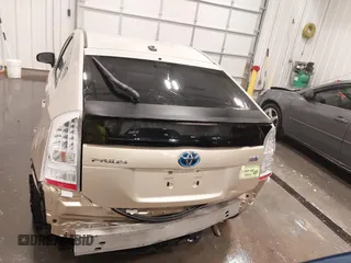 2011 Toyota Prius I with VIN JTDKN3DU7B0265204, listed as a IAAI auction lot 41991224 with 175,675 mi miles. Bid and sale history available at carsss.com. Image 17.