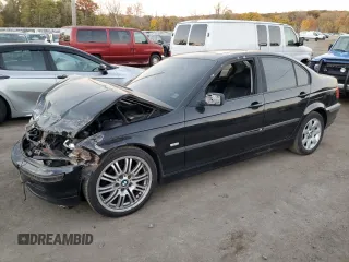 1999 BMW 3 Series 323i with VIN WBAAM3337XKC60992, listed as a Copart auction lot 76799624 with 110,976 mi miles and Salvage Title. Bid and sale history available at carsss.com. Image 1.