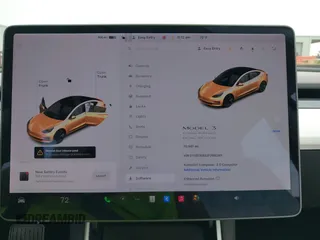 2018 Tesla Model 3 Long Range Battery z VIN 5YJ3E1EB8JF096249, wystawiony jako IAAI lot #42150031 z przebiegiem 70 981 mil mil oraz . Historia ofert i sprzedaży dostępna na DreamBid. Obrazek 18.