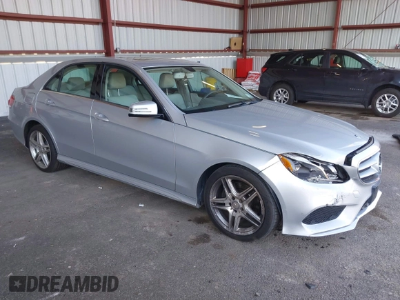 2014 Mercedes-Benz E 350 Sport z VIN WDDHF5KB2EA831973, wystawiony jako IAAI lot #41748637 z przebiegiem 153 481 mil mil oraz . Historia ofert i sprzedaży dostępna na DreamBid. Obrazek 1.