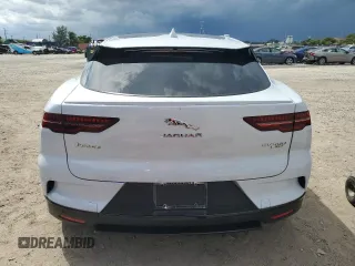 2020 Jaguar I-Pace SE z VIN SADHC2S10L1F87320, wystawiony jako Copart lot #68242673 z przebiegiem 48 264 mil mil oraz . Historia ofert i sprzedaży dostępna na DreamBid. Obrazek 6.