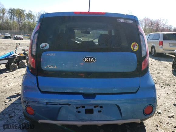2019 Kia Soul + with VIN KNDJP3A59K7649401, listed as a Copart auction lot 49557525 with 147,455 mi miles and Salvage Title. Bid and sale history available at carsss.com. Image 6.
