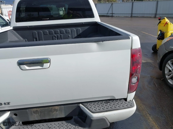 2011 Chevrolet Colorado LT w/1LT with VIN 1GCDSCF95B8108900, listed as a IAAI auction lot 41820328 with 180,541 mi miles. Bid and sale history available at carsss.com. Image 17.