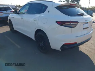 2022 Maserati Levante with VIN ZN661YUM0NX391750, listed as a IAAI auction lot 41436442 with 3,293 mi miles and . Bid and sale history available at DreamBid. Image 3.