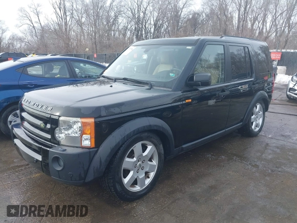 2007 Land Rover LR3 HSE with VIN SALAG25467A434055, listed as a IAAI auction lot 41563986 with 134,441 mi miles. Bid and sale history available at carsss.com. Image 2.
