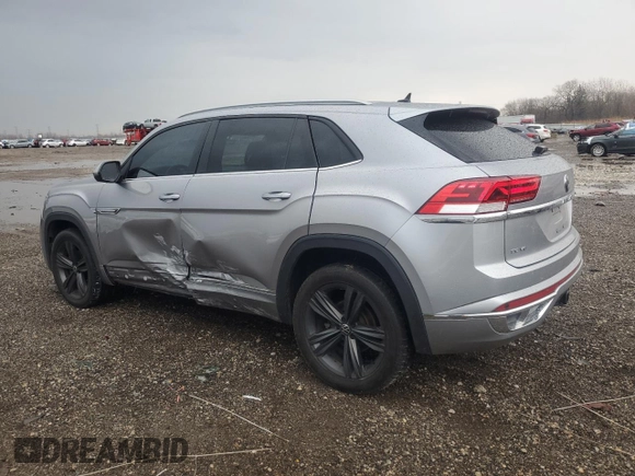 2021 Volkswagen Atlas SE with VIN 1V2NE2CA7MC211044, listed as a Copart auction lot 51333565 with 38,705 mi miles and Salvage title. Bid and sale history available at DreamBid. Image 2.