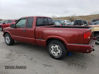 1998 GMC Sonoma SLS with VIN 1GTCT19X7W8511001, listed as a Copart auction lot 84243954 with 169,663 mi miles and Clean Title. Bid and sale history available at carsss.com. Image 2.