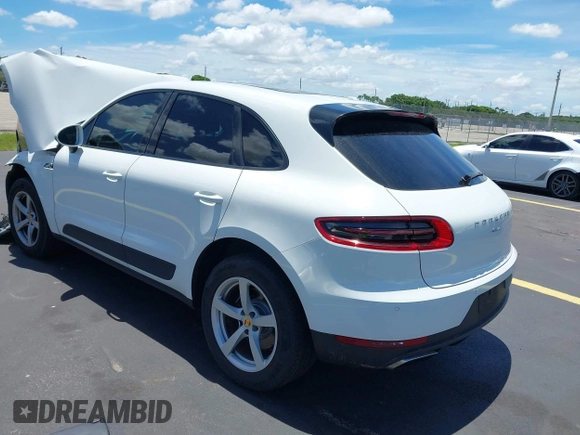 2018 Porsche Macan with VIN WP1AA2A55JLB07597, listed as a IAAI auction lot 42480683 with Not provided miles and . Bid and sale history available at DreamBid. Image 3.