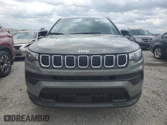 2024 Jeep Compass Sport z VIN 3C4NJDAN9RT600164, wystawiony jako Copart lot #50382315 z przebiegiem 3 710 mil mil oraz Szkoda całkowita • Salvage title. Historia ofert i sprzedaży dostępna na DreamBid. Obrazek 5.