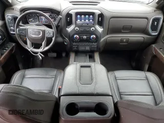 2020 GMC Sierra 3500HD Denali z VIN 1GT49WEY8LF260995, wystawiony jako Copart lot #43820675 z przebiegiem 100 106 mil mil oraz Szkoda całkowita • Salvage title. Historia ofert i sprzedaży dostępna na DreamBid. Obrazek 8.