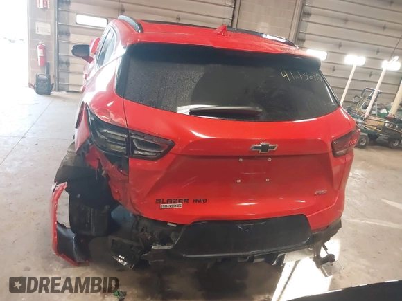 2023 Chevrolet Blazer RS z VIN 3GNKBKRS7PS159319, wystawiony jako IAAI lot #41213680 z przebiegiem 54 959 mil mil oraz . Historia ofert i sprzedaży dostępna na DreamBid. Obrazek 17.