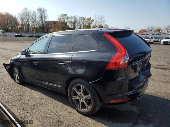 2015 Volvo XC60 T6 Drive-E with VIN YV449MDK8F2642602, listed as a Copart auction lot 77088034 with 154,531 mi miles and Salvage Title. Bid and sale history available at carsss.com. Image 2.