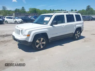 2016 Jeep Patriot High Altitude z VIN 1C4NJRFB8GD707642, wystawiony jako IAAI lot #42324960 z przebiegiem 176 344 mil mil oraz . Historia ofert i sprzedaży dostępna na DreamBid. Obrazek 17.