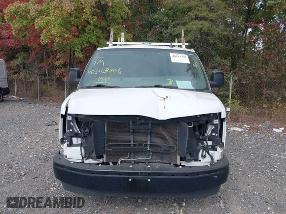 2018 Chevrolet Express Cargo Van with VIN 1GCWGAFG6J1338370, listed as a IAAI auction lot 40543708 with 1 mi miles. Bid and sale history available at carsss.com. Image 13.