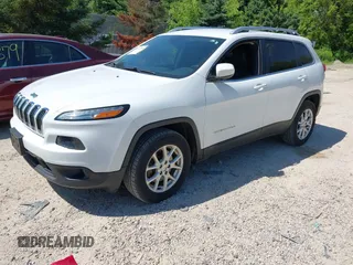 2018 Jeep Cherokee Latitude Plus z VIN 1C4PJMLBXJD514934, wystawiony jako IAAI lot #42634548 z przebiegiem 76 252 mil mil oraz . Historia ofert i sprzedaży dostępna na DreamBid. Obrazek 17.
