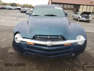 2005 Chevrolet SSR LS z VIN 1GCES14H55B117798, wystawiony jako Copart lot #77615954 z przebiegiem 63 383 mil mil oraz Szkody całkowita. Historia ofert i sprzedaży dostępna na DreamBid. Obrazek 5.