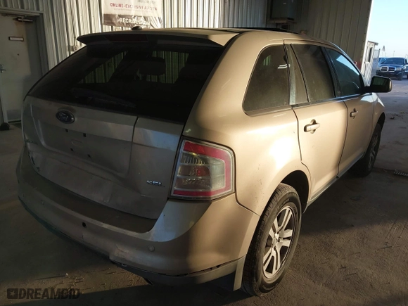 2007 Ford Edge SEL with VIN 2FMDK38C27BA74097, listed as a IAAI auction lot 41731553 with 320,782 mi miles. Bid and sale history available at carsss.com. Image 4.