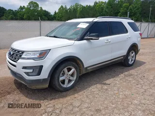 2017 Ford Explorer XLT with VIN 1FM5K8D88HGC80165, listed as a IAAI auction lot 42178307 with 234,035 mi miles and . Bid and sale history available at DreamBid. Image 18.