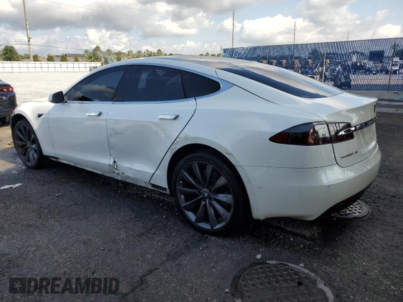 2017 Tesla Model S 100D z VIN 5YJSA1E21HF229936, wystawiony jako Copart lot #54734955 z przebiegiem 125 511 mil mil oraz Szkoda całkowita • Salvage title. Historia ofert i sprzedaży dostępna na DreamBid. Obrazek 2.