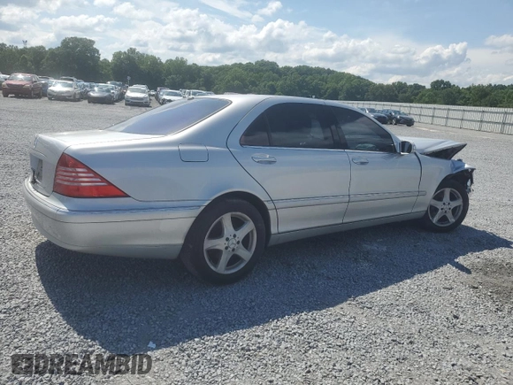 2005 Mercedes-Benz S-Class 4.3L with VIN WDBNG70J25A454186, listed as a Copart auction lot 57395484 with 0 mi miles and Salvage Title. Bid and sale history available at carsss.com. Image 3.