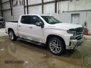 2020 Chevrolet Silverado 1500 LTZ with VIN 3GCUYGED4LG331937, listed as a Copart auction lot 45133695 with 38,065 mi miles and Salvage Title. Bid and sale history available at DreamBid. Image 4.