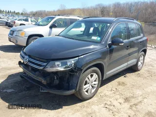 2017 Volkswagen Tiguan S with VIN WVGBV7AX9HK039244, listed as a IAAI auction lot 42050325 with 70,828 mi miles and . Bid and sale history available at DreamBid. Image 19.