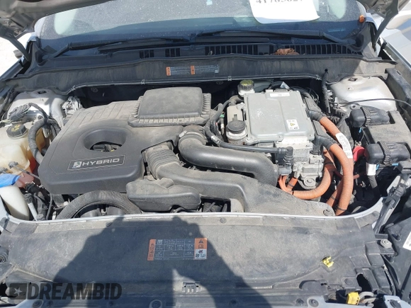 2016 Ford Fusion SE Hybrid with VIN 3FA6P0LU0GR397830, listed as a IAAI auction lot 41785627 with 185,988 mi miles. Bid and sale history available at carsss.com. Image 10.